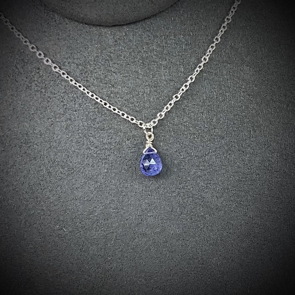 Genuine Tanzanite Pendant Necklace! - Picture 2 of 10